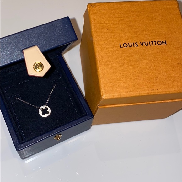 Louis Vuitton Empreinte pendant white gold 18k monogram flower chain necklace - Picture 2 of 8